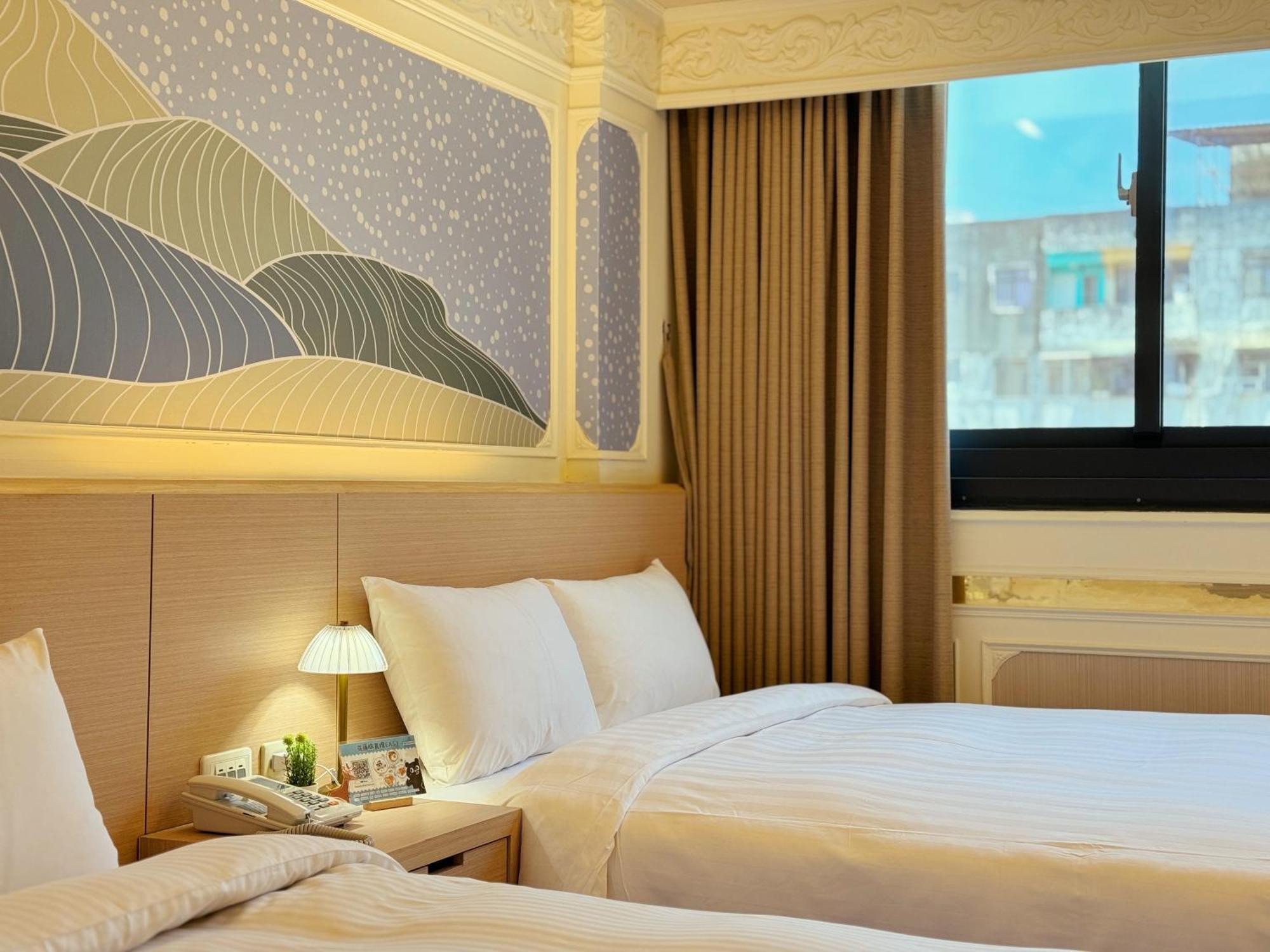 Finders Hotel Hualien Station Rum bild