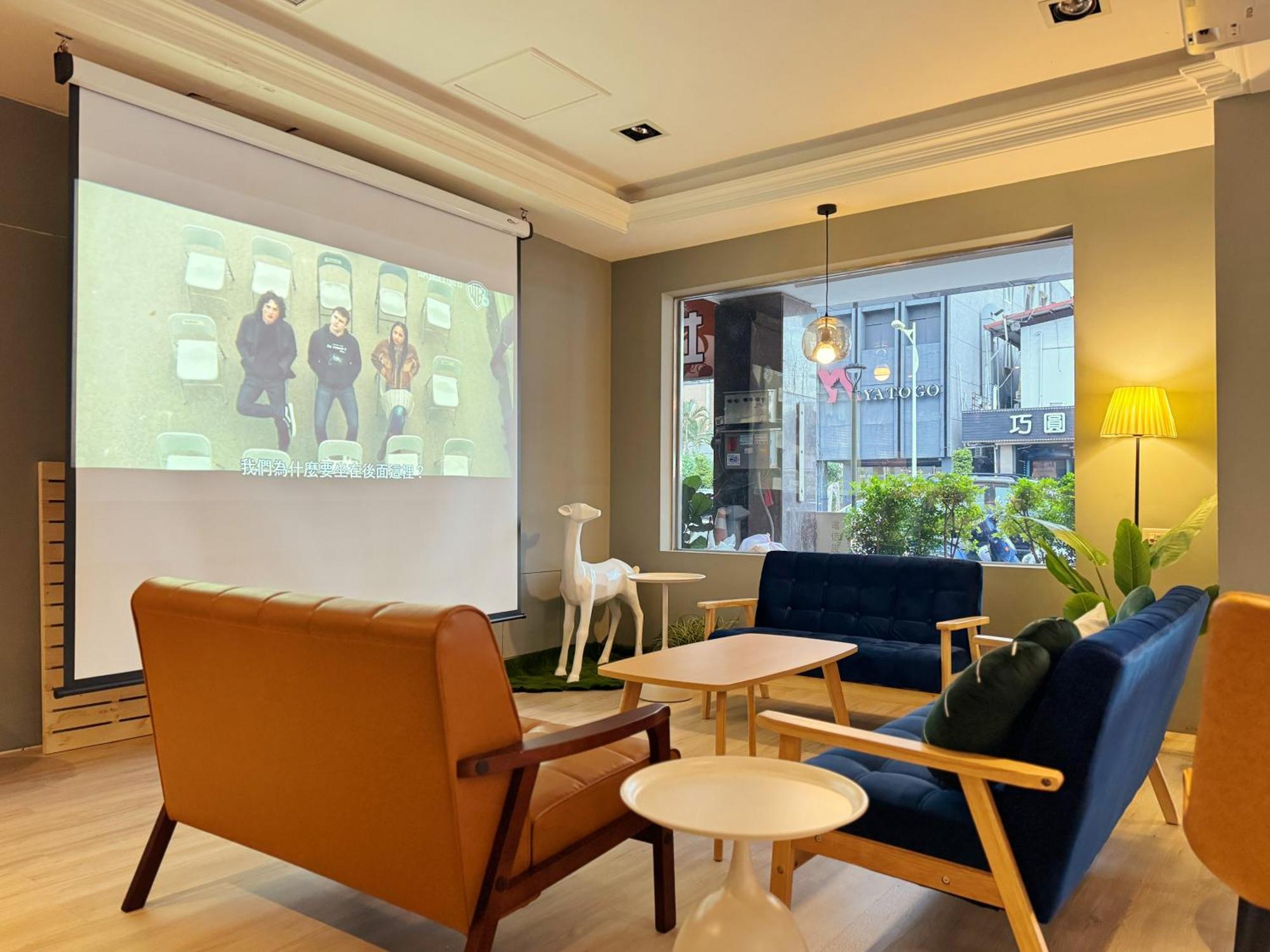 Finders Hotel Hualien Station Exteriör bild